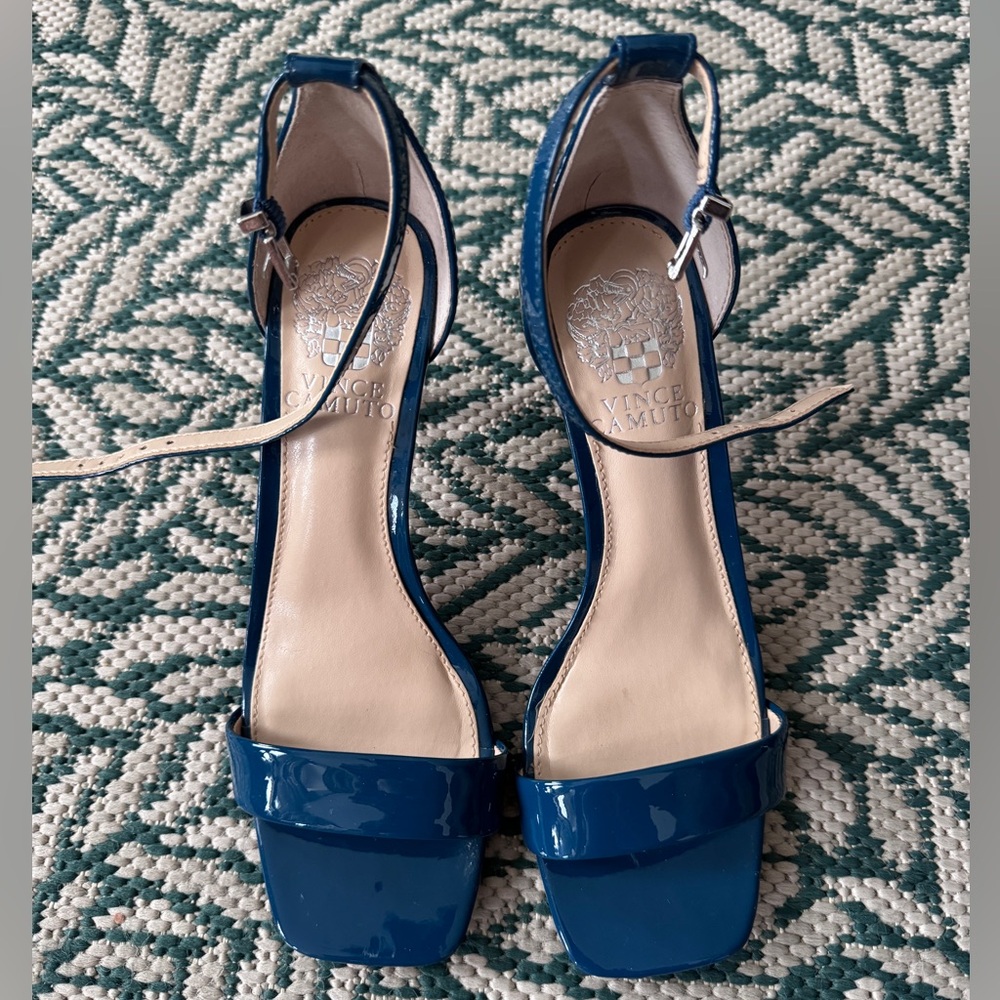 VINCE CAMUTO blue heeled sandals